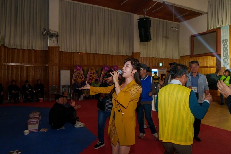 ACM7885.jpg